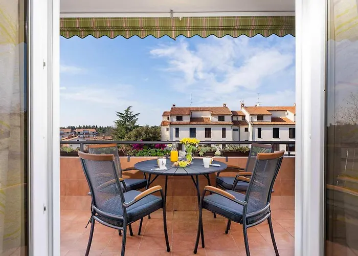 Nerina アパート ポレッチ